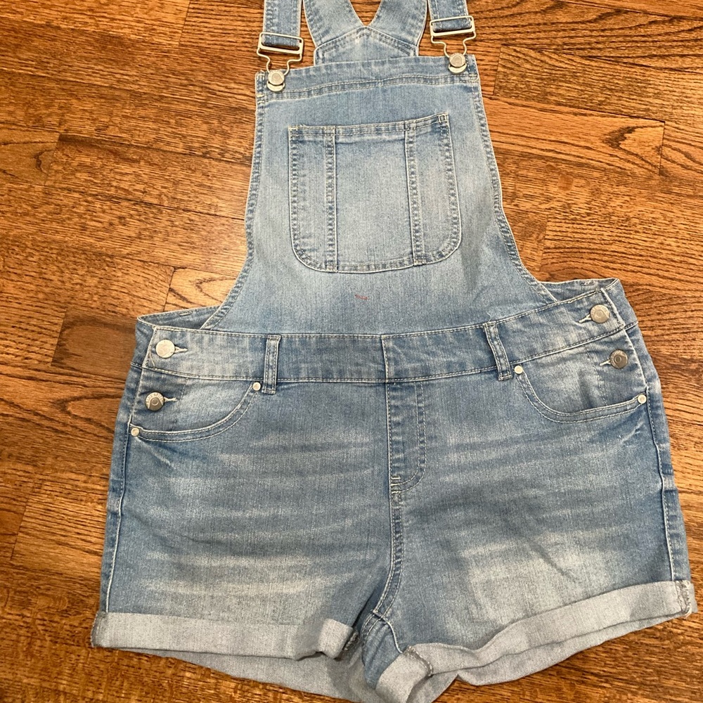 Lightwash Denim Overall Shorts